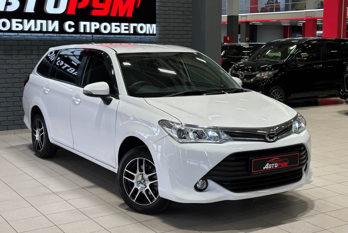 Toyota Corolla Fielder - 4