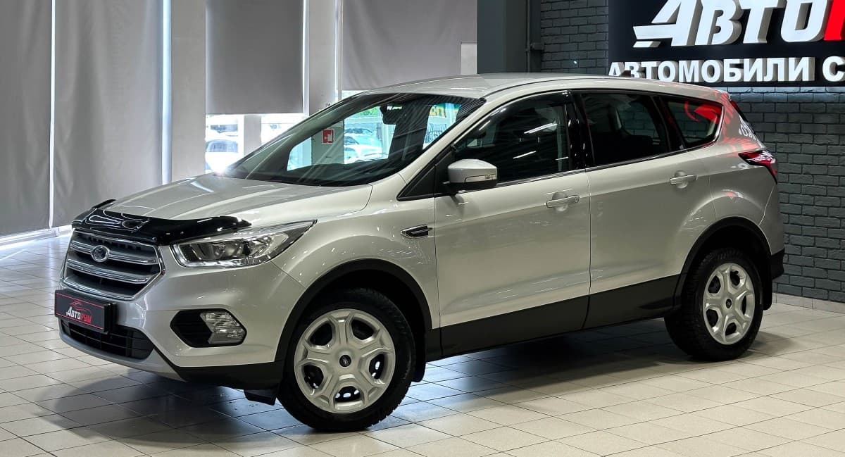 Ford Kuga - 2