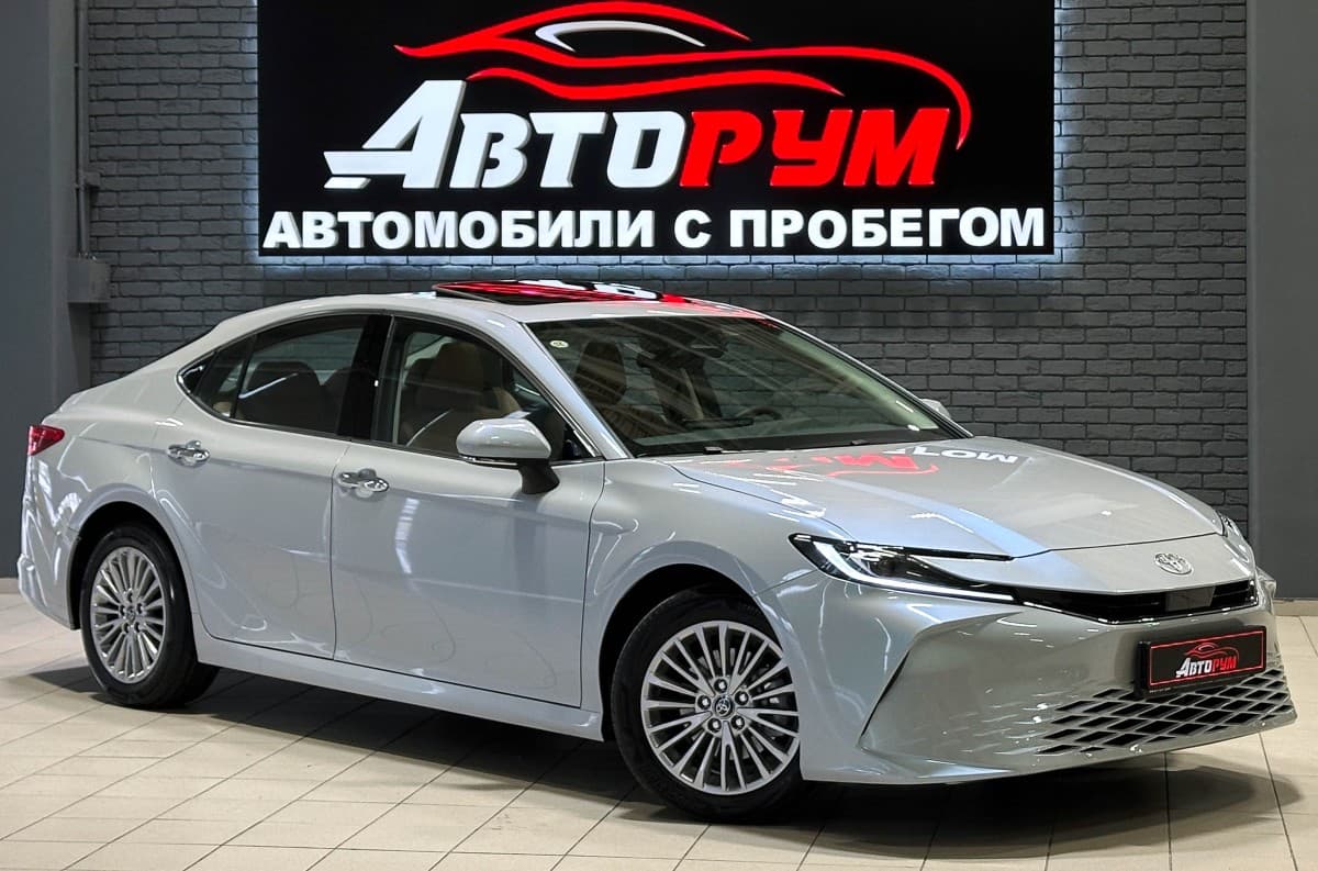 Toyota Camry - 1