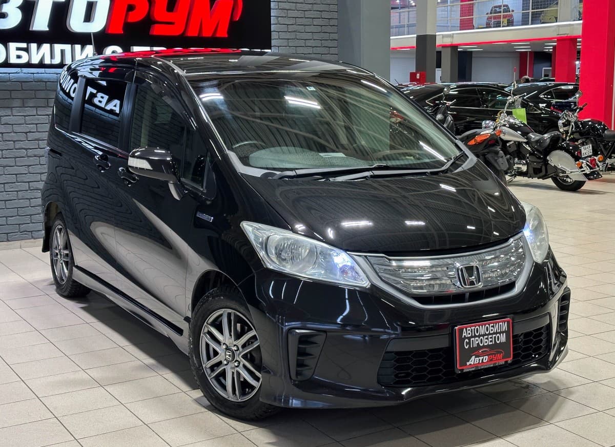 Honda Freed - 4