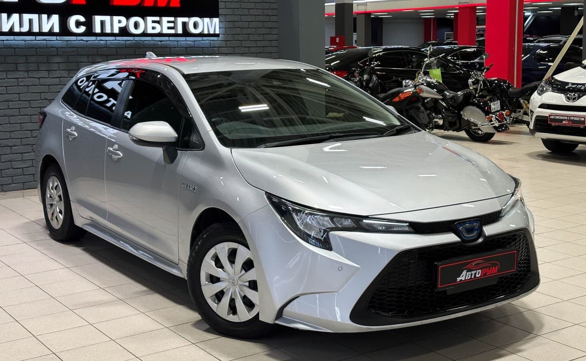 Toyota Corolla Touring Hybrid - 4