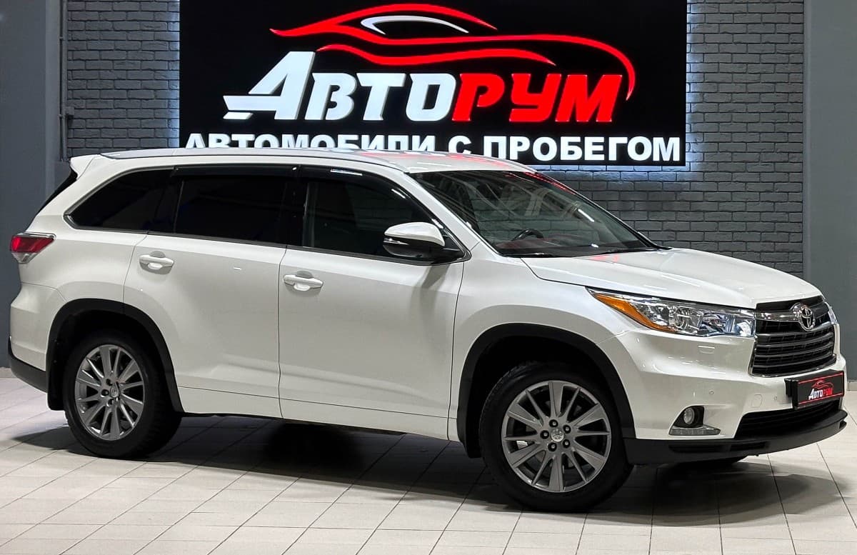 Toyota Highlander - 1
