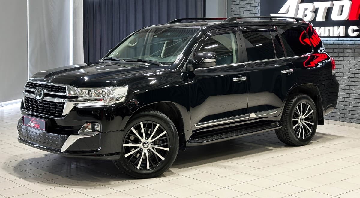 Toyota Land Cruiser 200 - 2