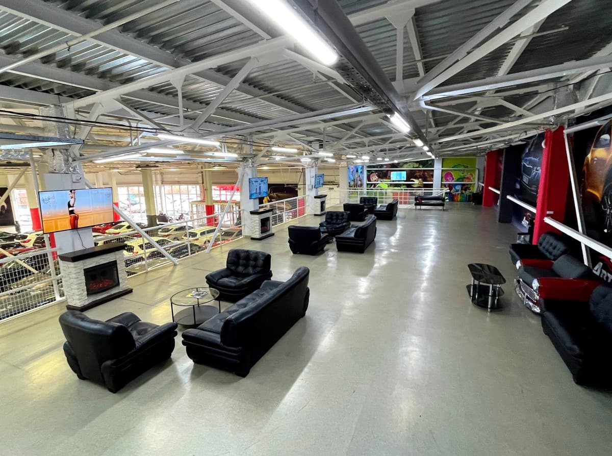 Toyota Land Cruiser - 4