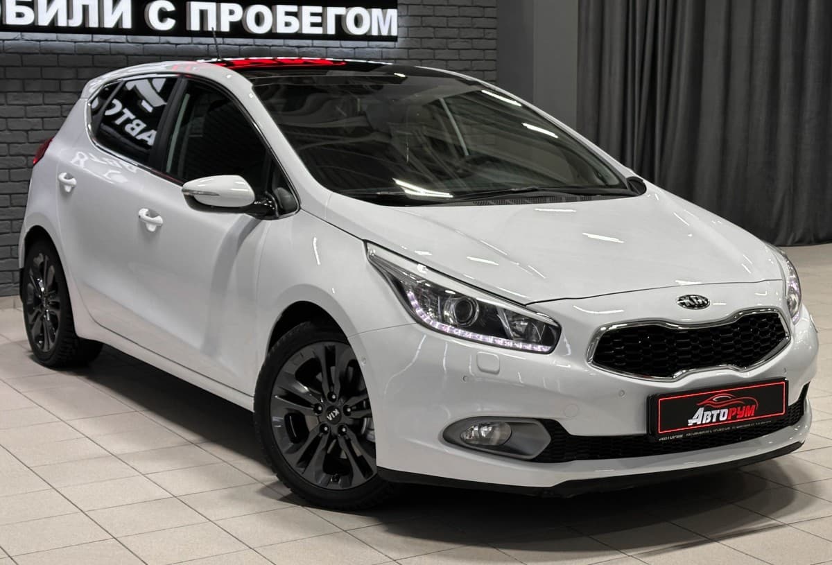 Kia Ceed - 4