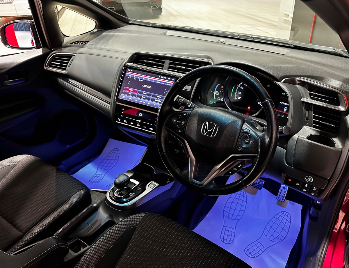 Honda Fit Hybrid - фото 10