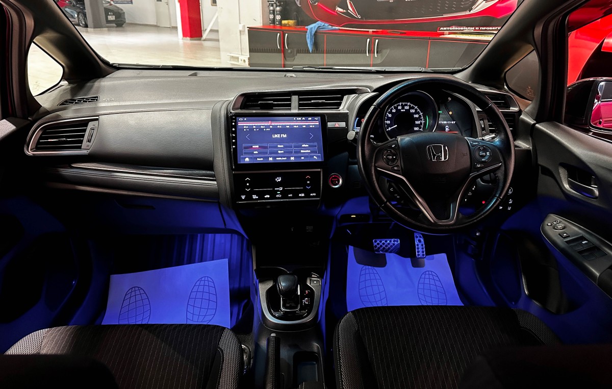 Honda Fit Hybrid - фото 28