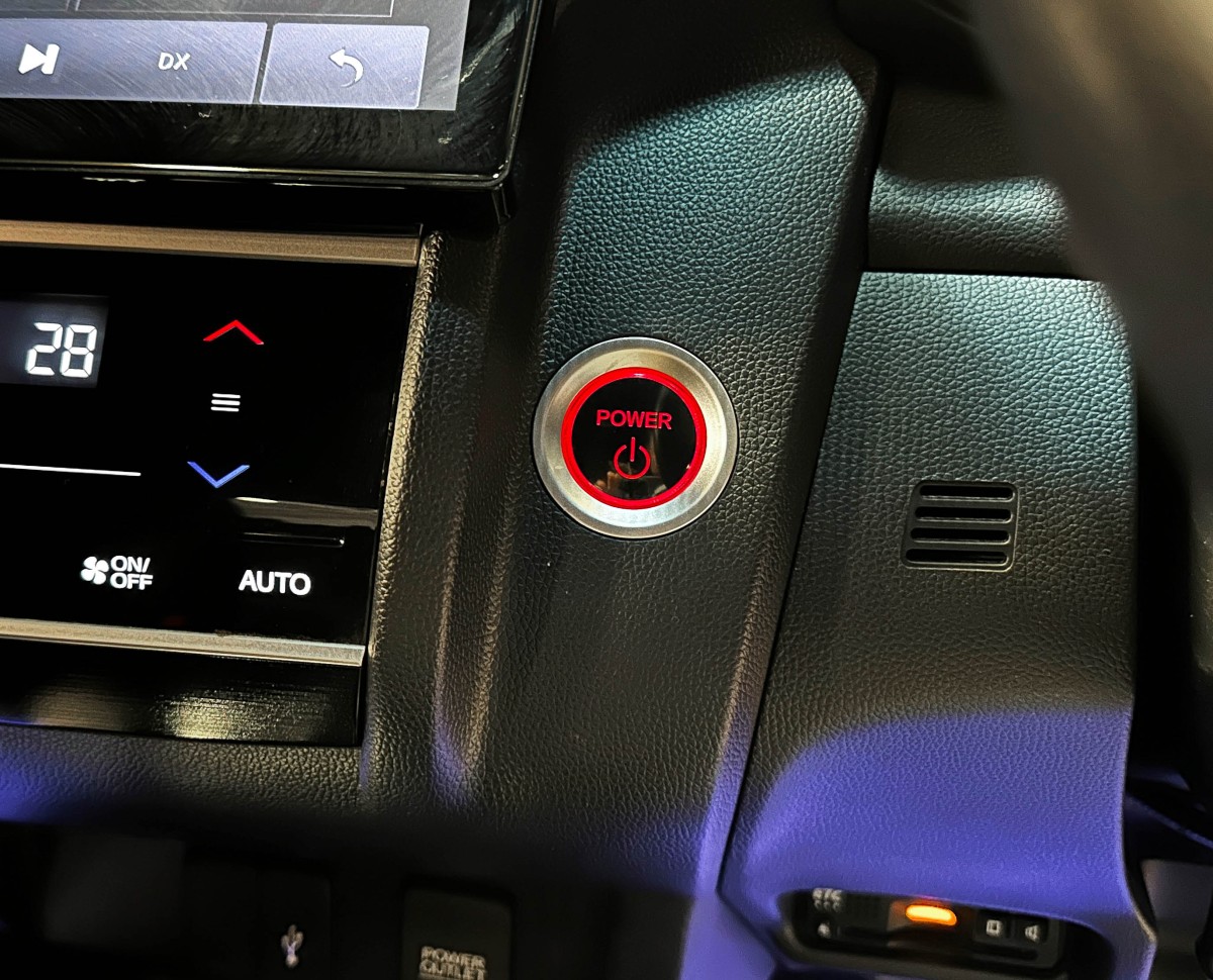 Honda Fit Hybrid - фото 22