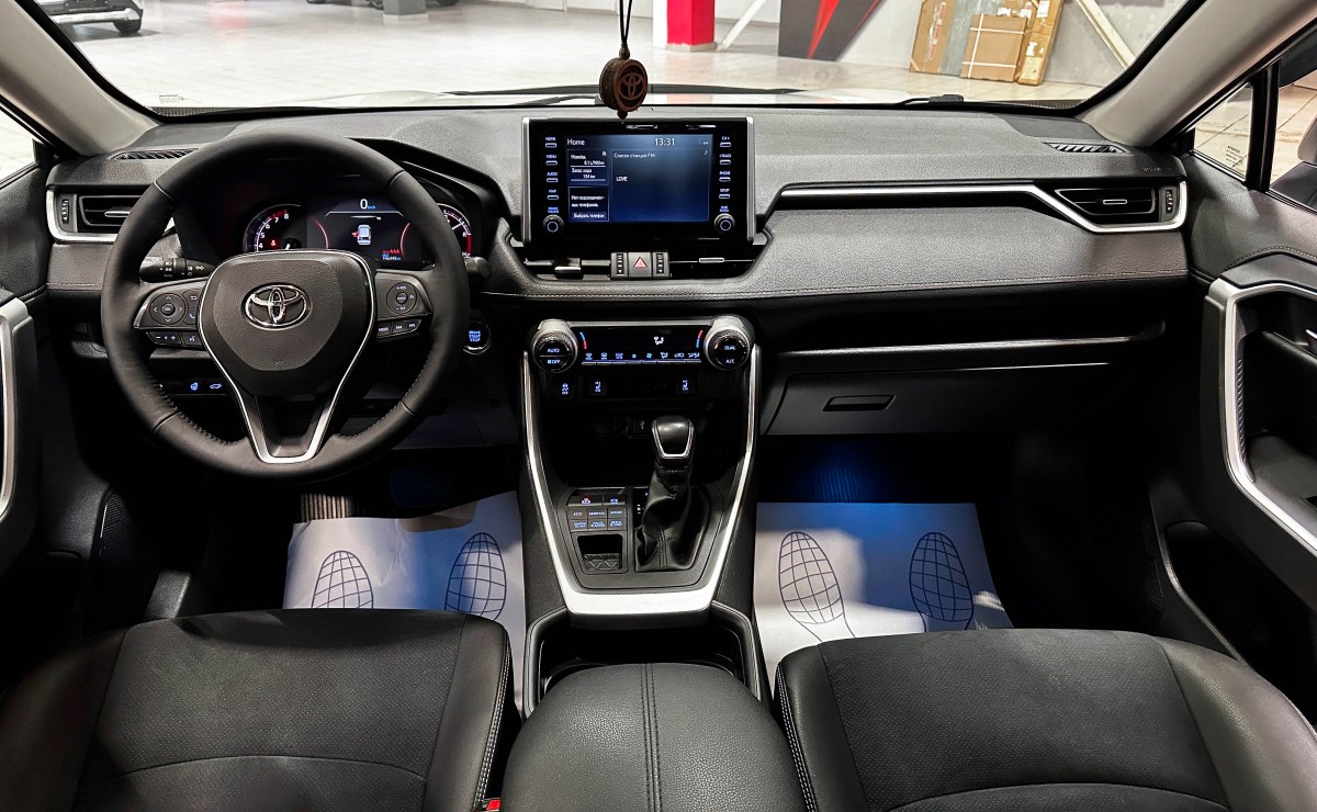 Toyota RAV4 - фото 29