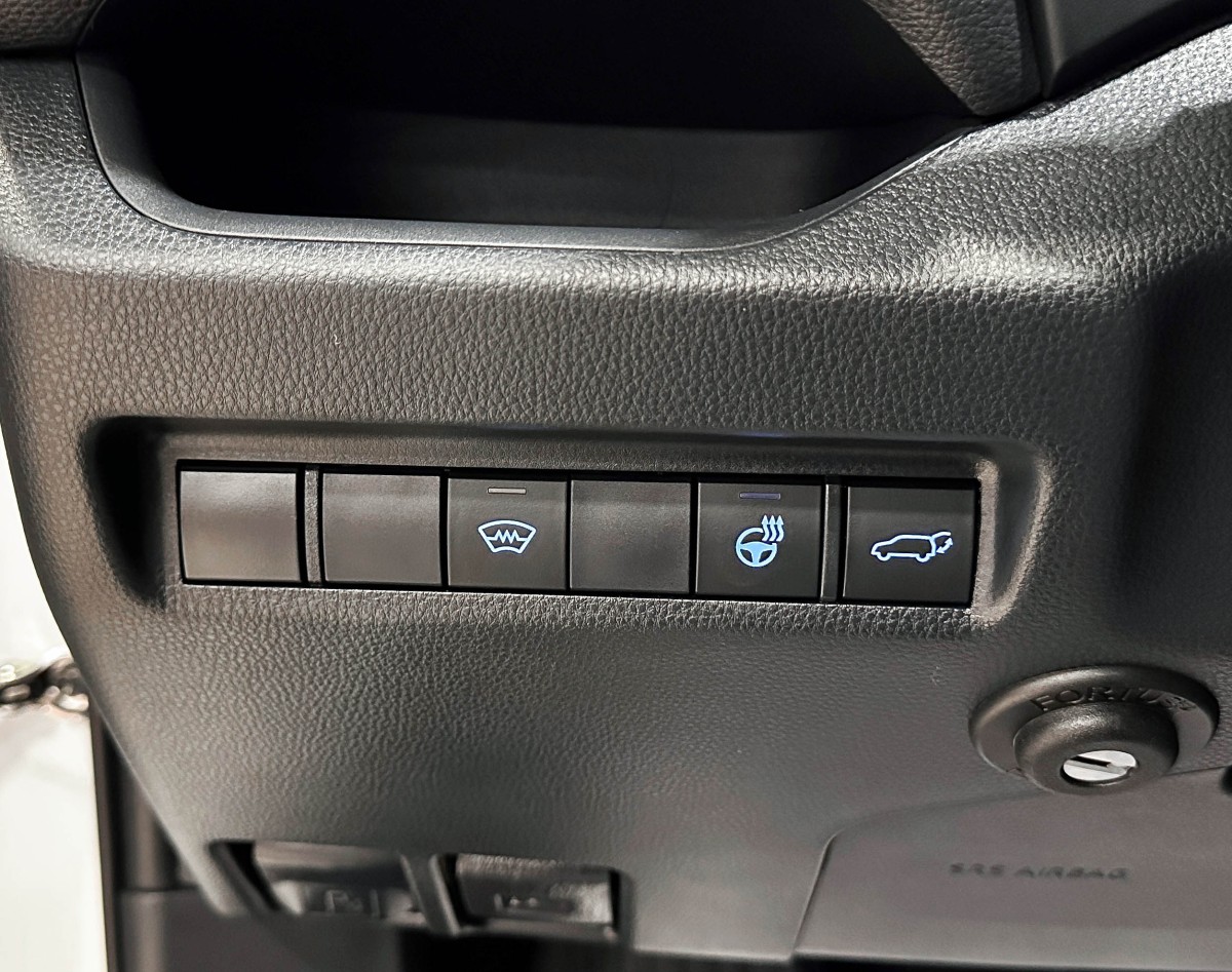 Toyota RAV4 - фото 18