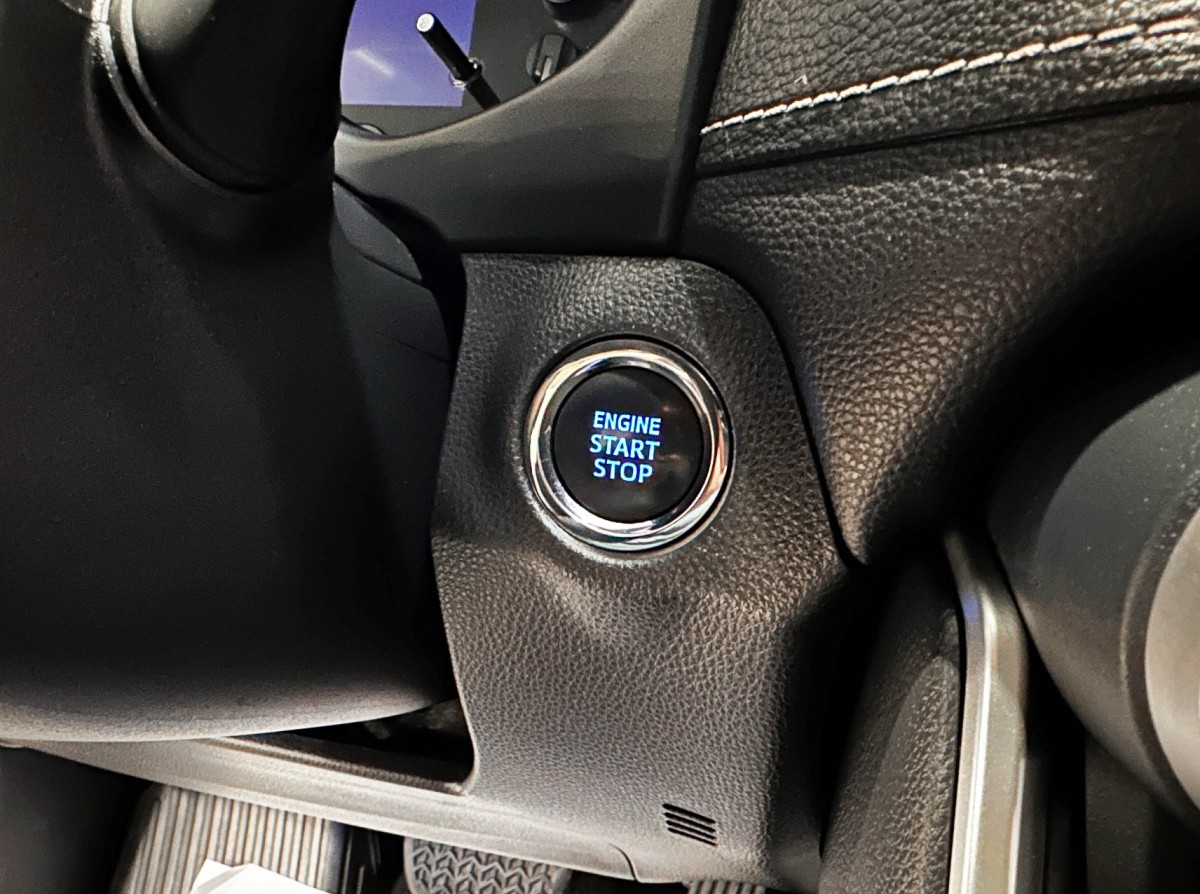 Toyota RAV4 - фото 22