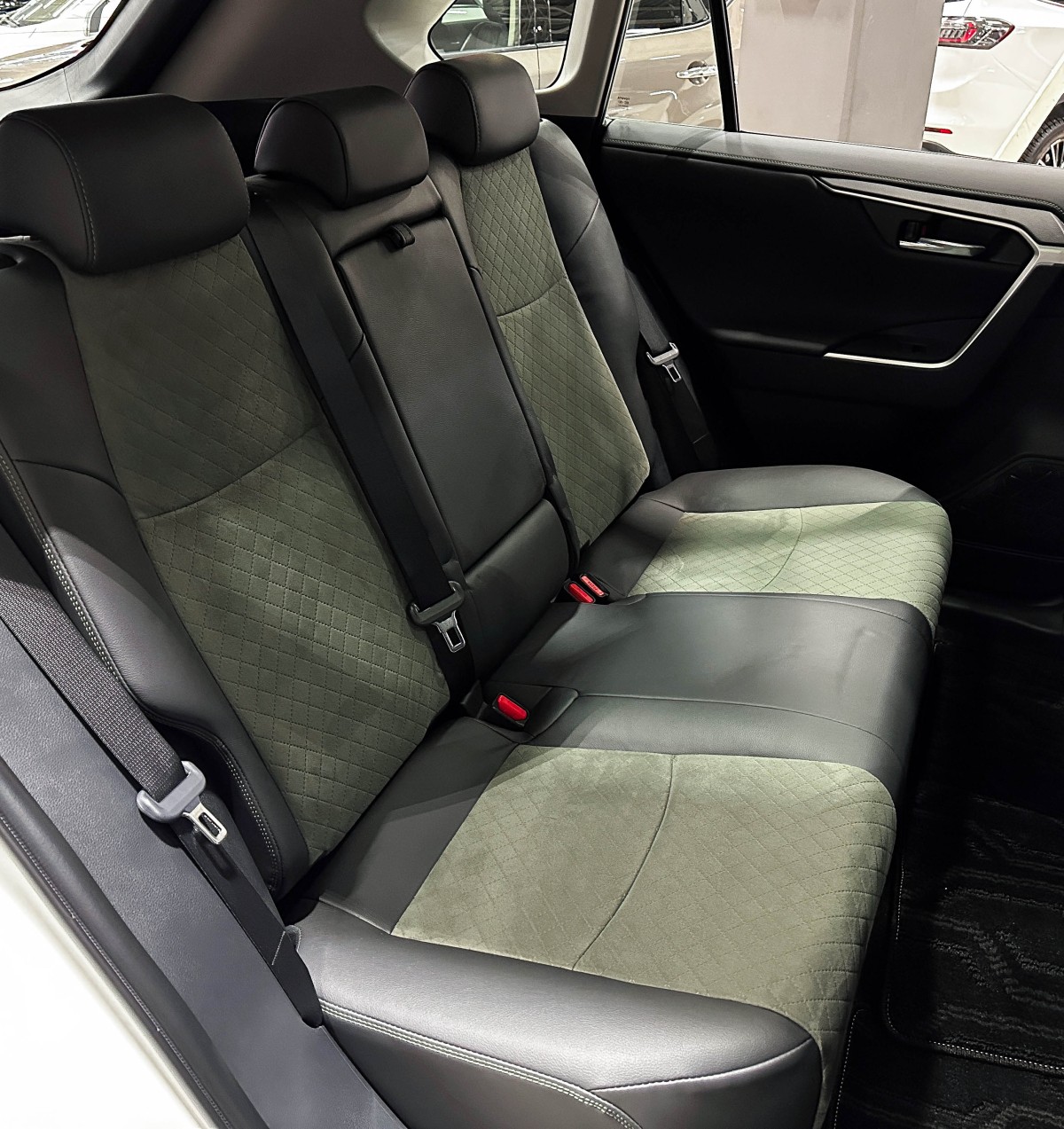 Toyota RAV4 - фото 15