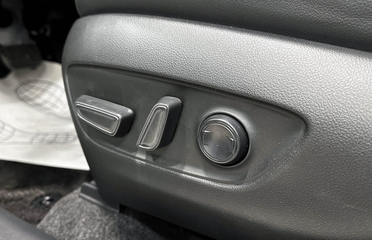 Toyota RAV4 - фото 19