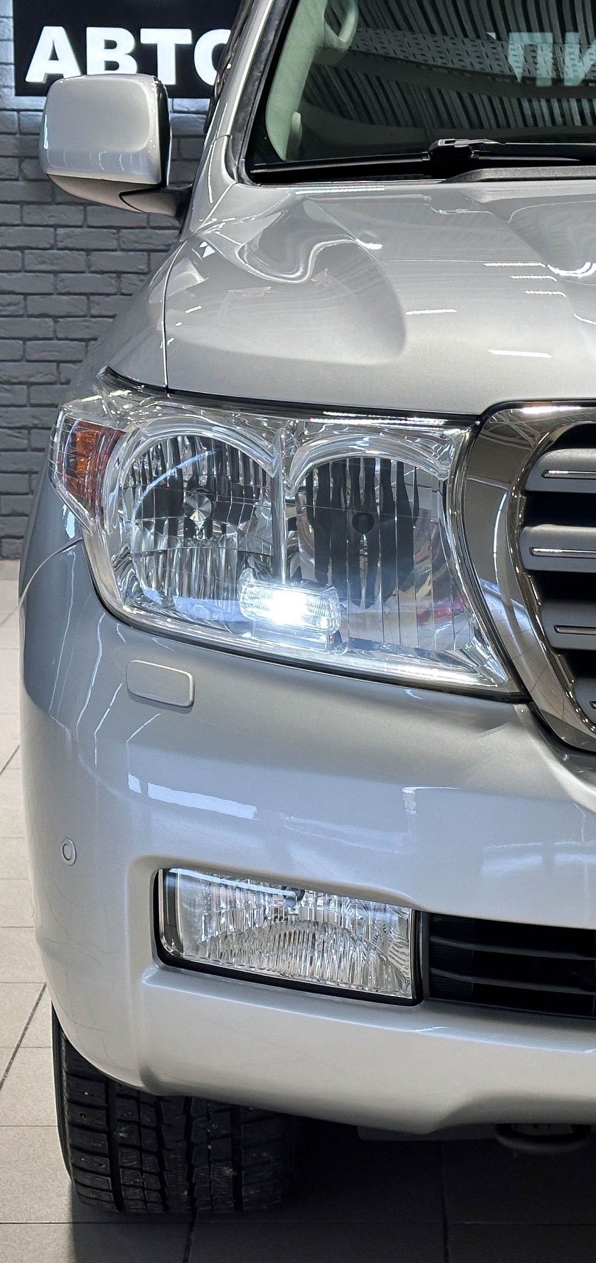 Toyota Land Cruiser 200 - фото 9