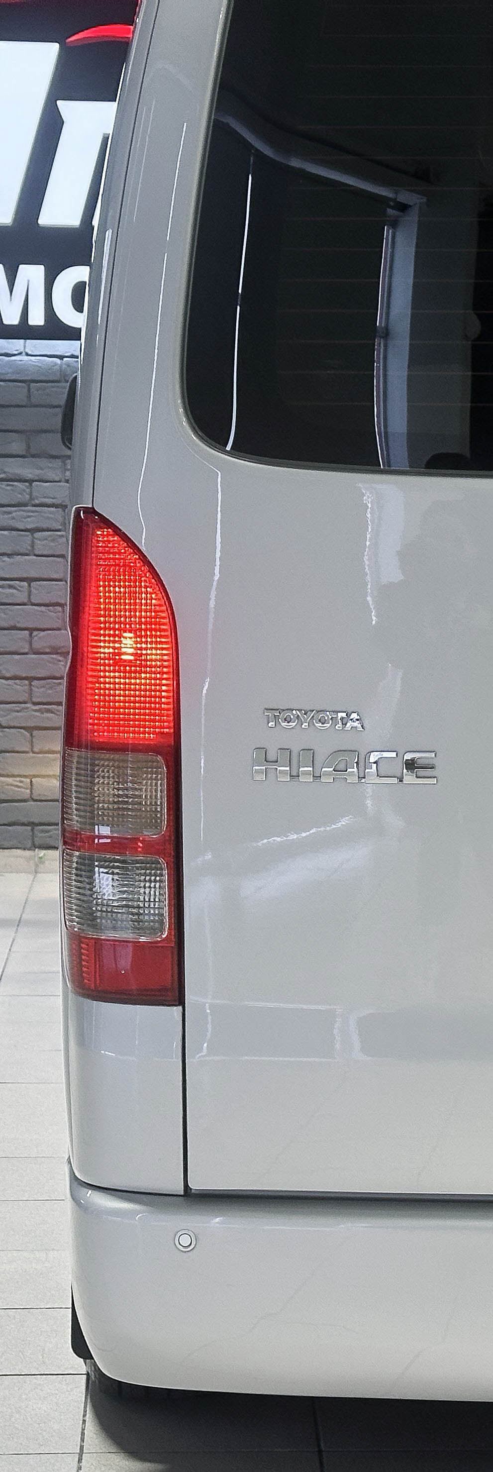 Toyota Hiace - фото 8