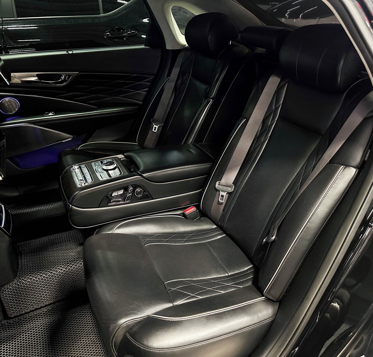 Kia K900 - фото 15