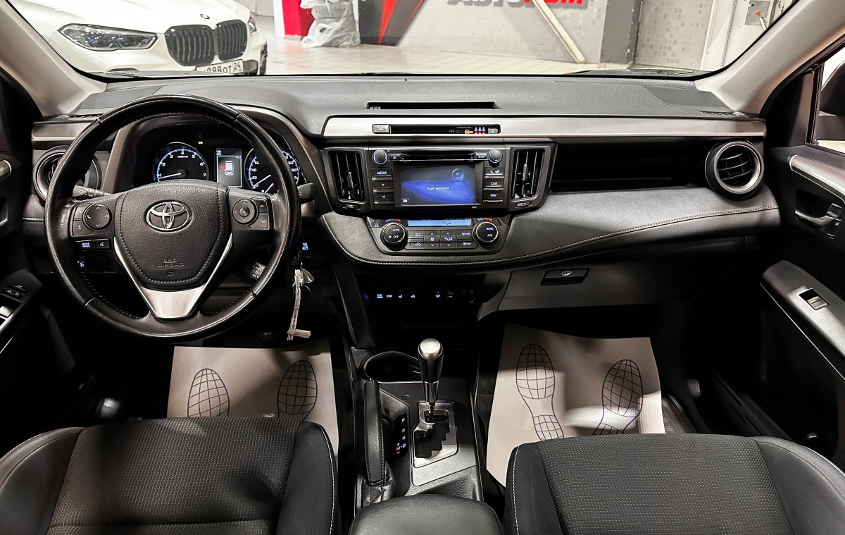 Toyota RAV4 - фото 28