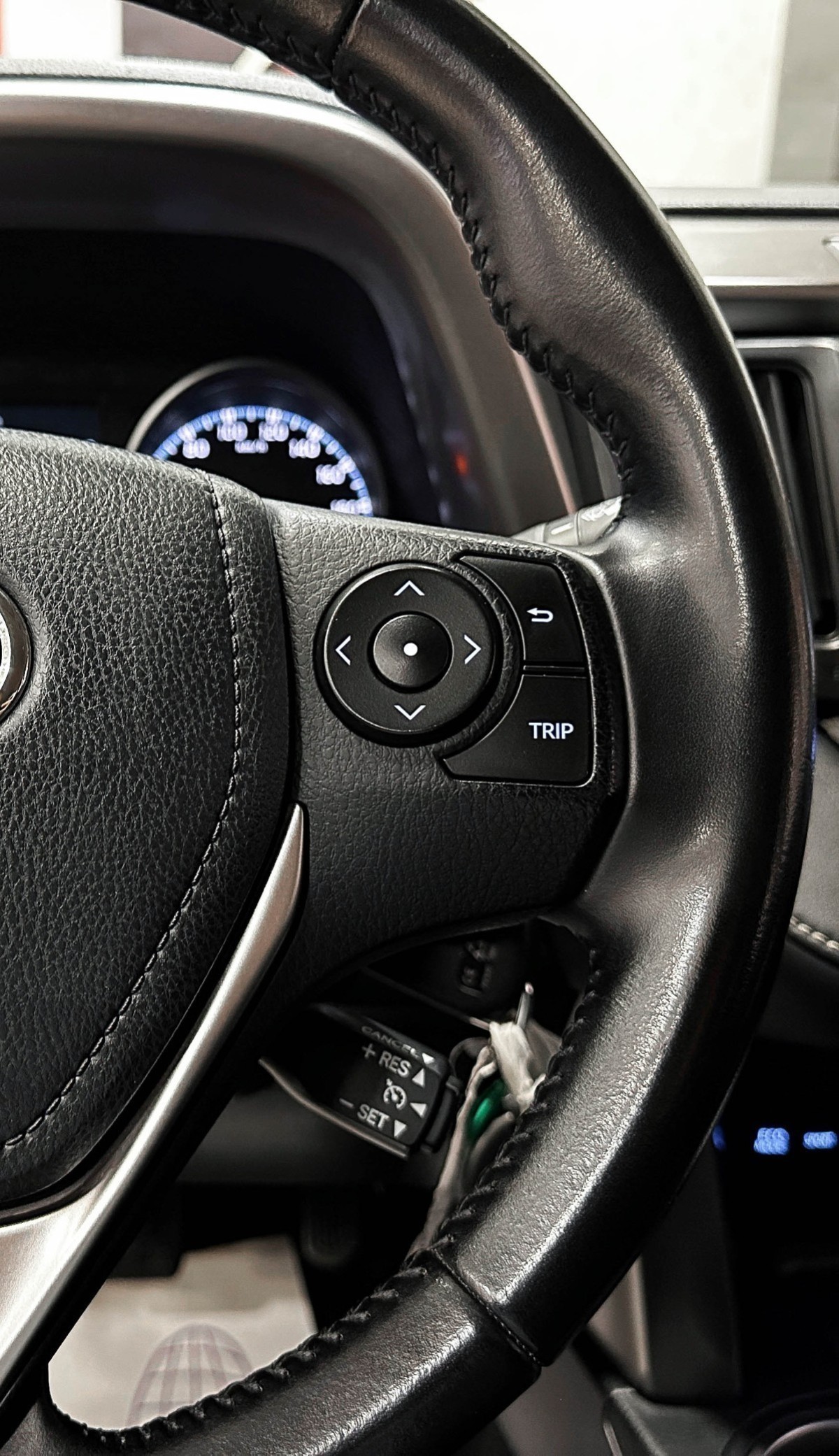 Toyota RAV4 - фото 20