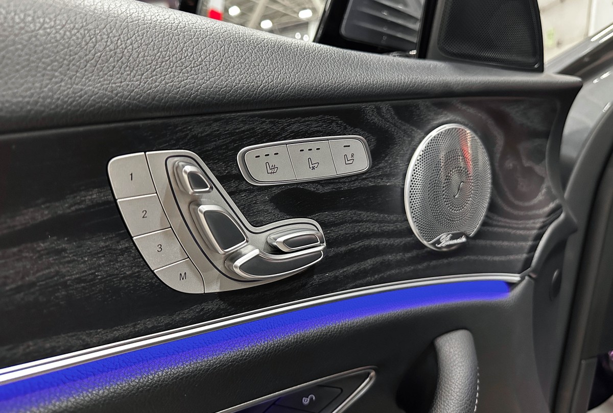 Mercedes-Benz E-Класс - фото 18