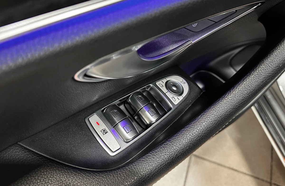 Mercedes-Benz E-Класс - фото 19