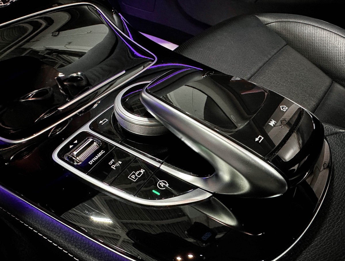 Mercedes-Benz E-Класс - фото 31