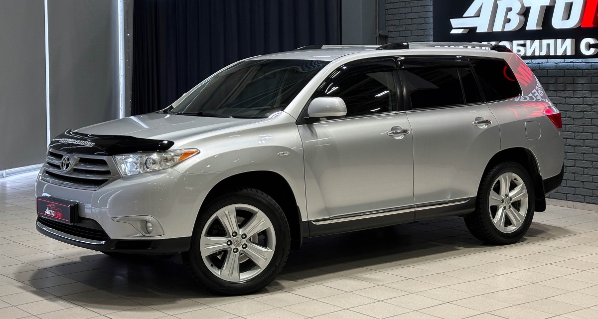 Toyota Highlander - фото 2