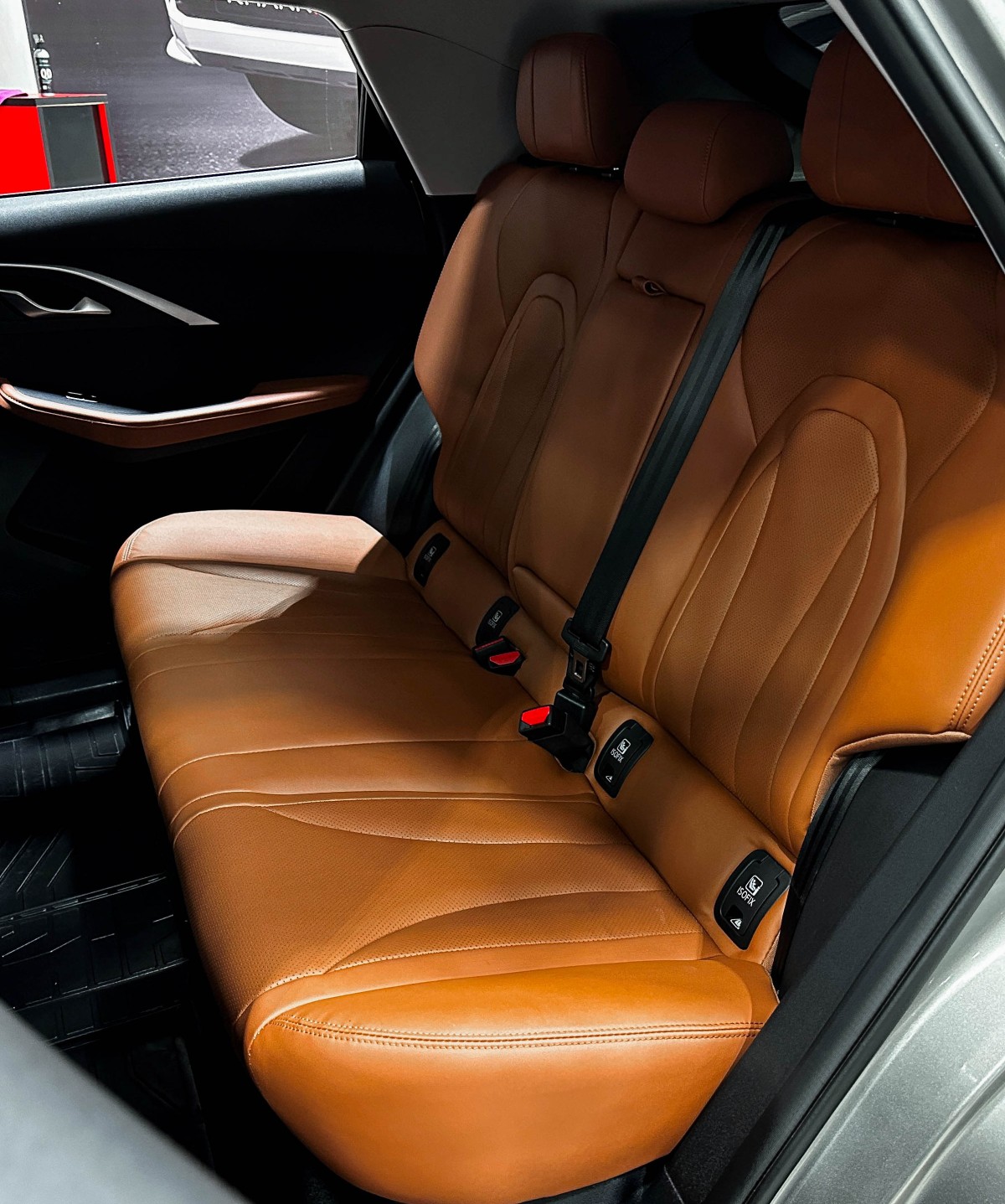 Omoda C5 - фото 13