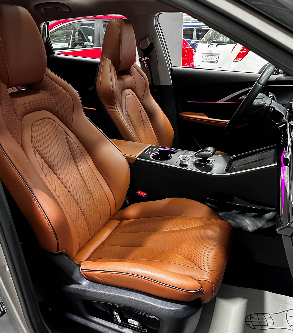 Omoda C5 - фото 16