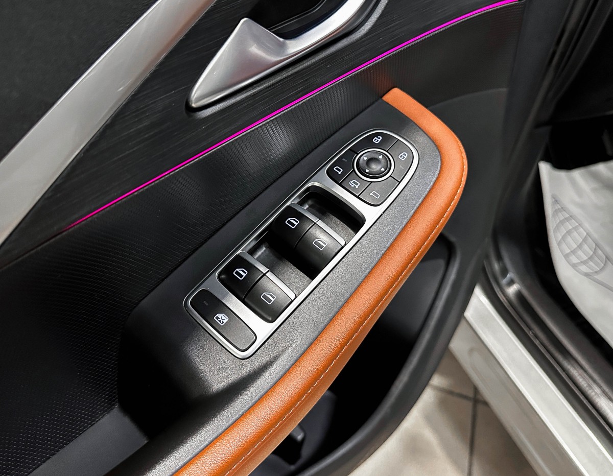 Omoda C5 - фото 18