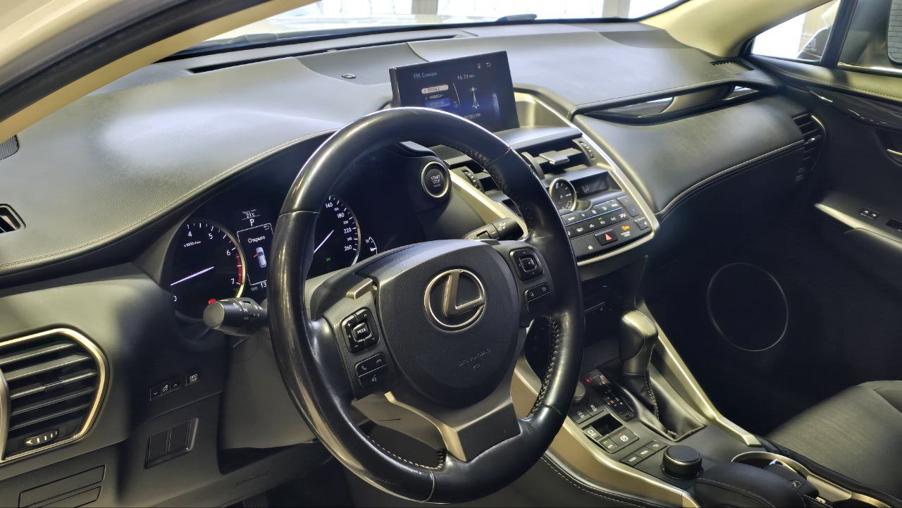 Lexus NX 200 - фото 7