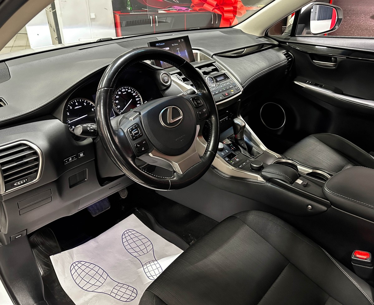 Lexus NX 200 - фото 11