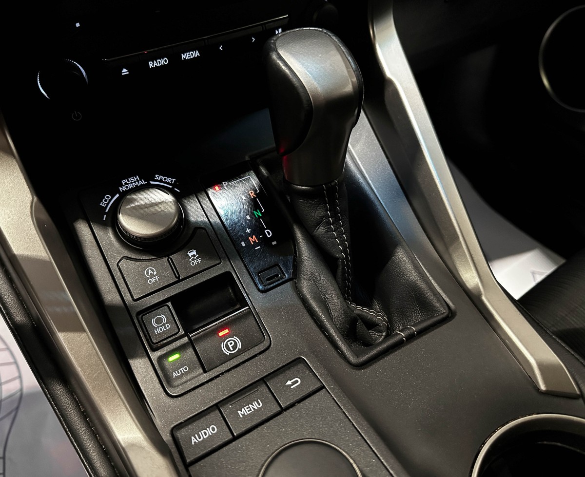 Lexus NX 200 - фото 26