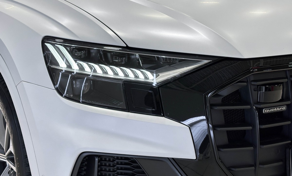 Audi Q8 - фото 10