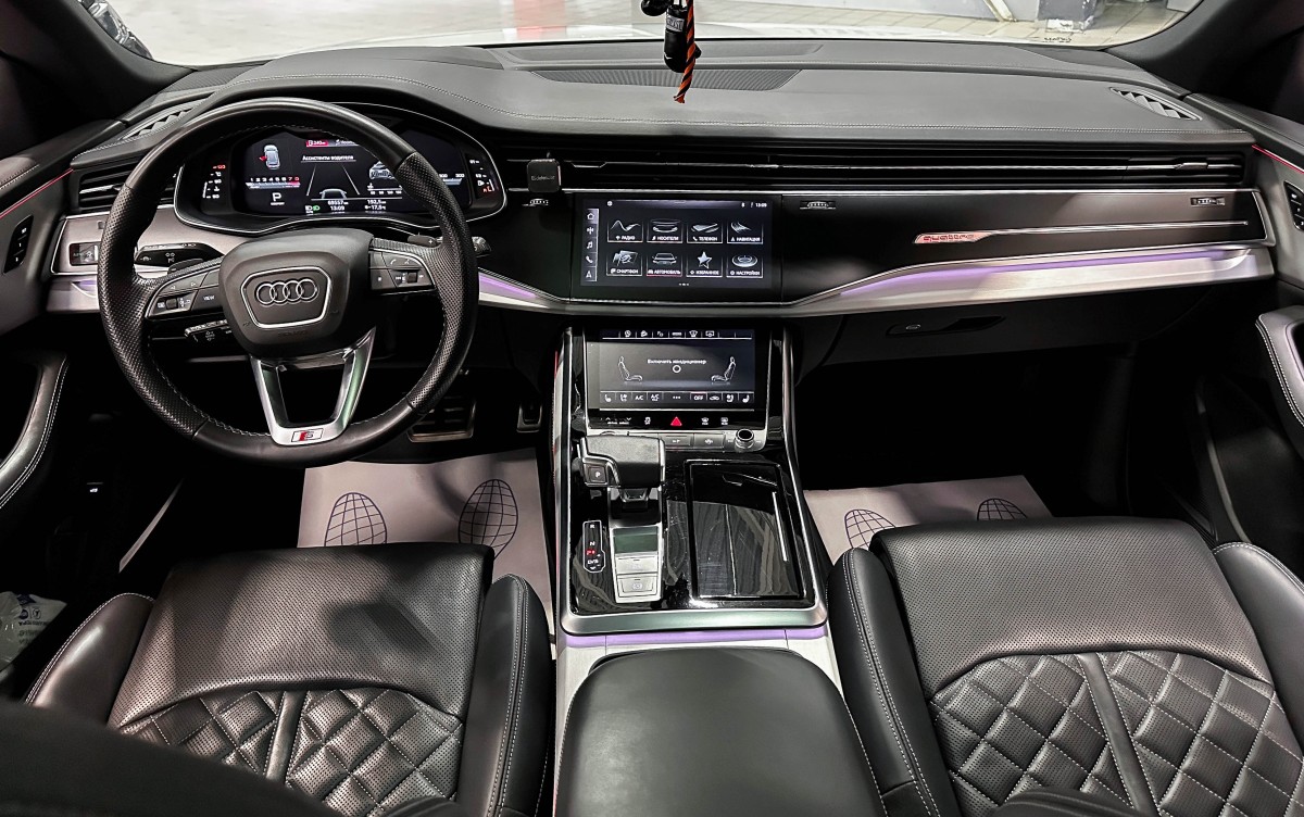 Audi Q8 - фото 39