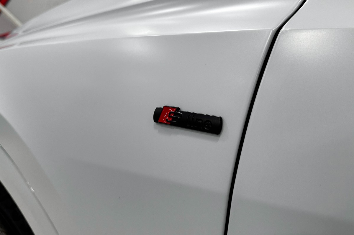 Audi Q8 - фото 37