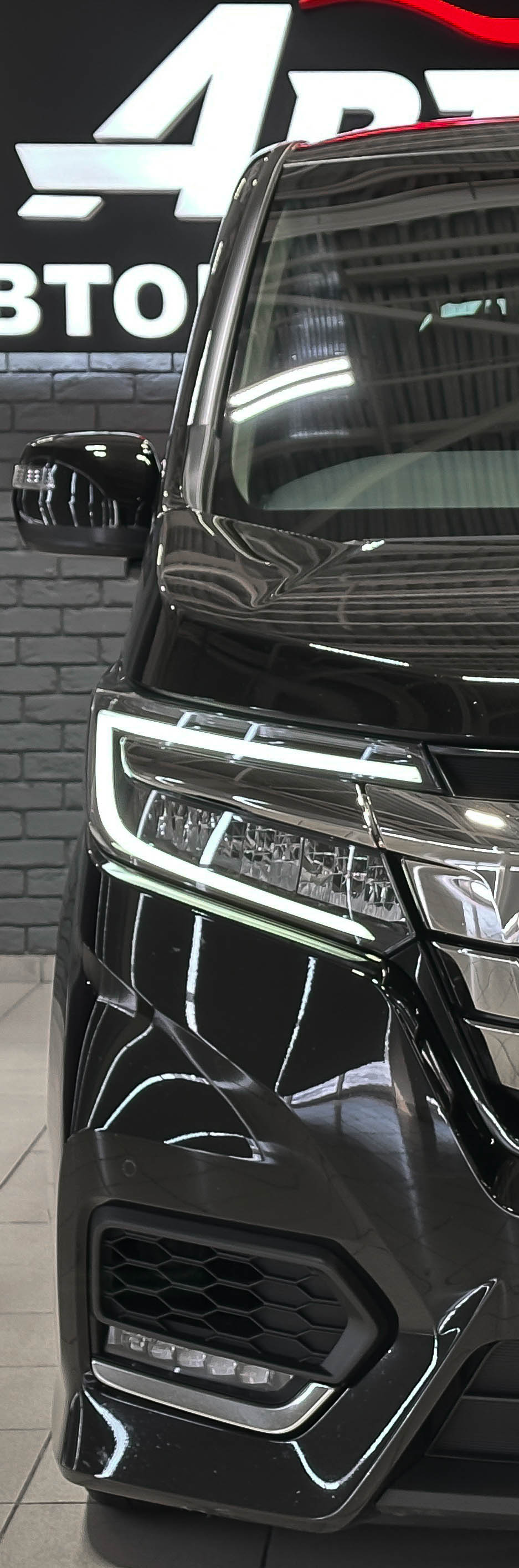 Honda Stepwgn SPADA - фото 9